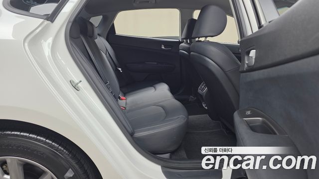 Kia K5 (II) 2.0 LPI Rental Car Luxury 2019 — фото 11