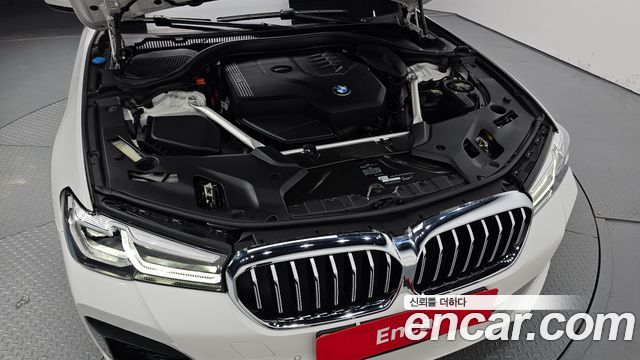 BMW 5 Series (G30) 530i M Sport Package 2021 — фото 6