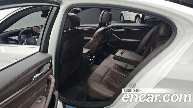 BMW 5 Series (G30) 530i M Sport Package 2021 — фото 12