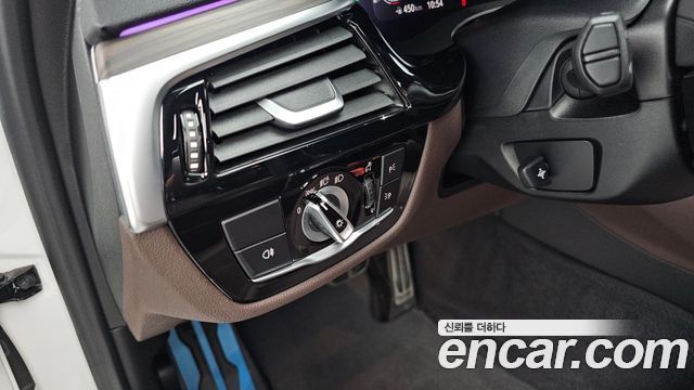 BMW 5 Series (G30) 530i M Sport Package 2021 — фото 19