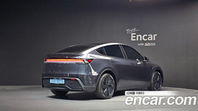 Tesla Model Y Premium Long Range AWD 2026 — фото 2