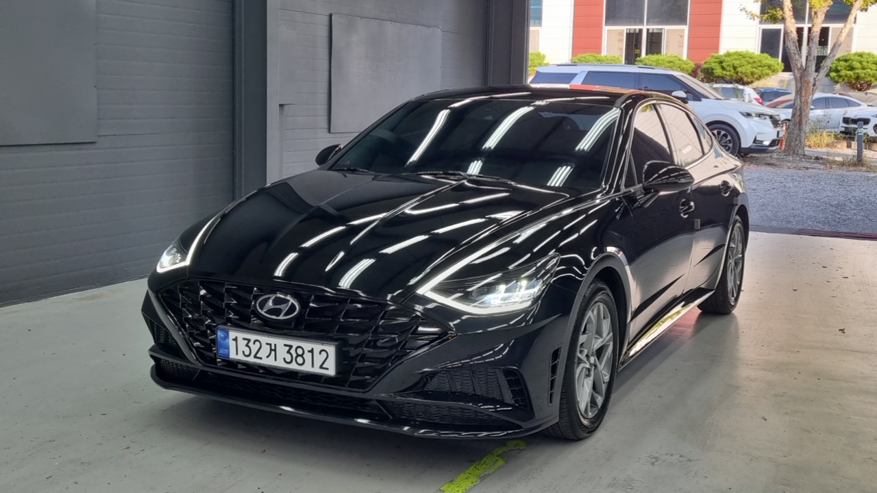 Hyundai Sonata (DN8) 2.0 Premium Plus