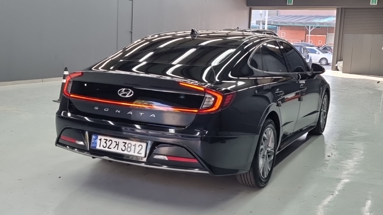 Hyundai Sonata (DN8) 2.0 Premium Plus 2023 — фото 2