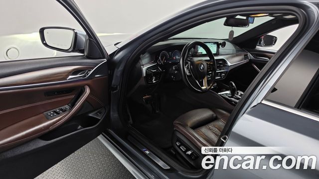 BMW 5 Series (G30) 530i M Sport Package Plus 2018 — фото 10