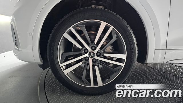 Audi Q5 (FY) 45 TFSI Quattro Premium 2023 — фото 5