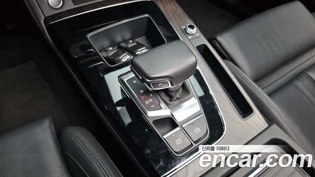 Audi Q5 (FY) 45 TFSI Quattro Premium 2023 — фото 9