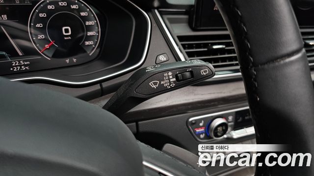 Audi Q5 (FY) 45 TFSI Quattro Premium 2023 — фото 29