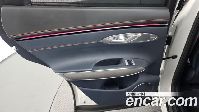Genesis GV70 2.5T Gasoline AWD 2025 — фото 25