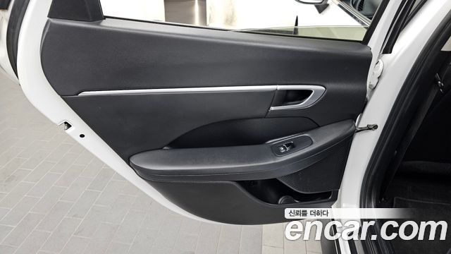 Hyundai Sonata (DN8) 2.0 Premium 2021 — фото 25