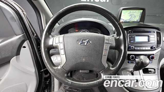 Hyundai Grand Starex Van 3-Seater Smart 2019 — фото 17