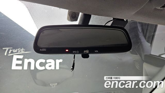 Hyundai Grand Starex Van 3-Seater Smart 2019 — фото 21