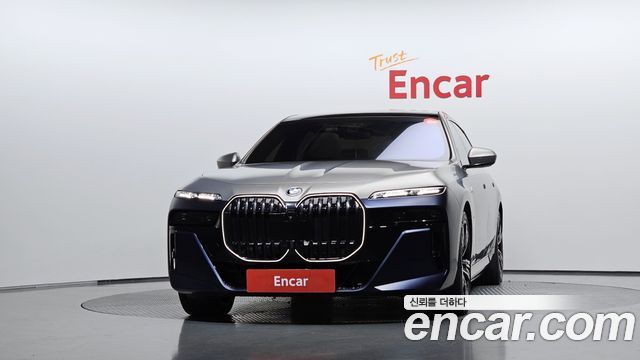 BMW 7 Series (G70) 750e xDrive M Sport 2024 — фото 3
