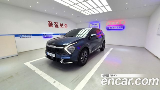 Kia Sportage (V) Gasoline 1.6 Turbo 2WD Signature 2023 — фото 2