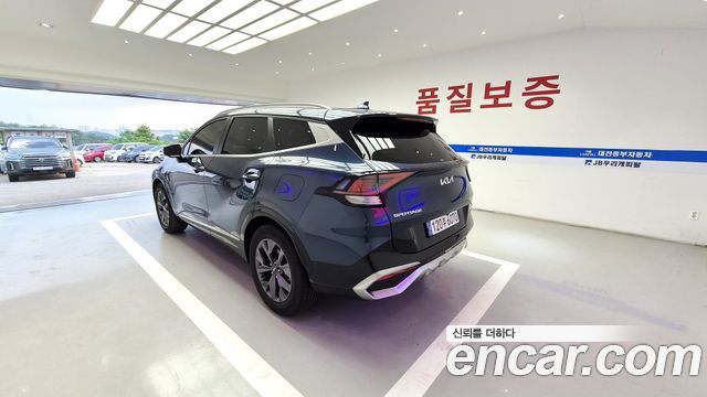 Kia Sportage (V) Gasoline 1.6 Turbo 2WD Signature 2023 — фото 4