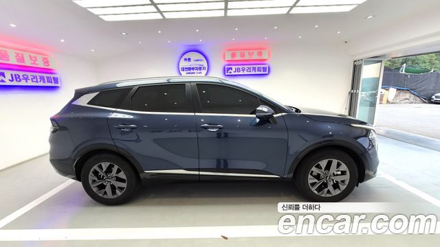 Kia Sportage (V) Gasoline 1.6 Turbo 2WD Signature 2023 — фото 7