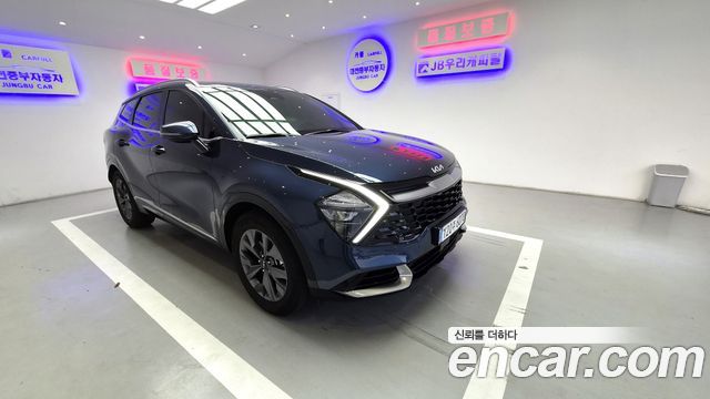 Kia Sportage (V) Gasoline 1.6 Turbo 2WD Signature 2023 — фото 8