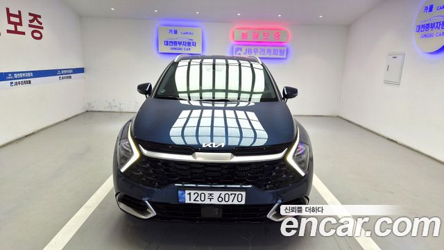 Kia Sportage (V) Gasoline 1.6 Turbo 2WD Signature 2023 — фото 9