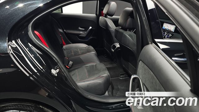 Mercedes-Benz A-Class (W177) AMG A35 4MATIC Sedan 2021 — фото 12
