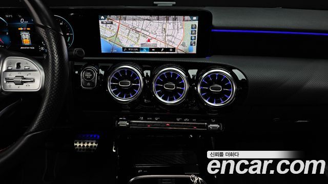 Mercedes-Benz A-Class (W177) AMG A35 4MATIC Sedan 2021 — фото 13