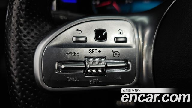 Mercedes-Benz A-Class (W177) AMG A35 4MATIC Sedan 2021 — фото 16