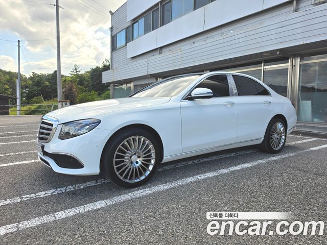 Mercedes-Benz E-Class (W213) E300 4MATIC Exclusive
