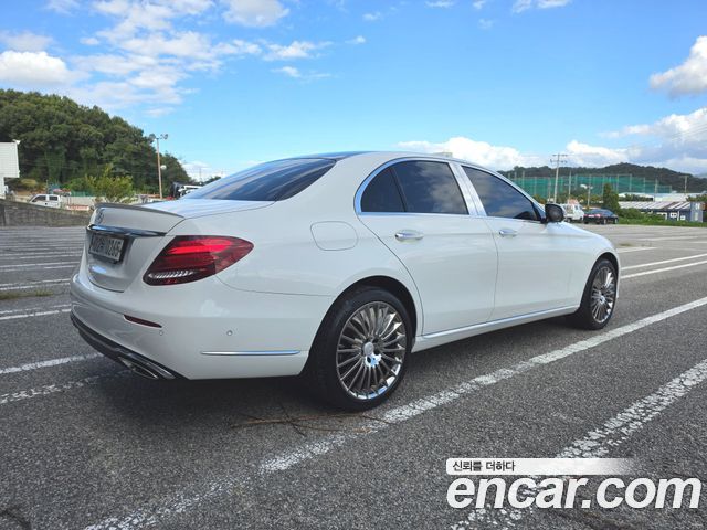 Mercedes-Benz E-Class (W213) E300 4MATIC Exclusive 2017 — фото 5