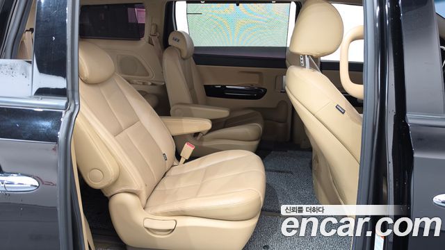 Kia Carnival 9-Seater Noblesse Special 2019 — фото 11