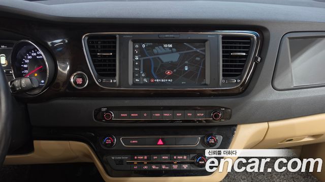 Kia Carnival 9-Seater Noblesse Special 2019 — фото 13