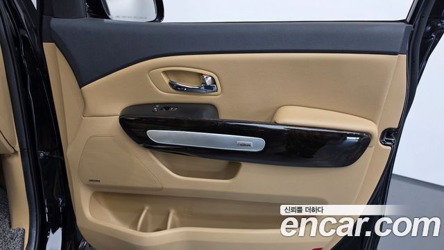 Kia Carnival 9-Seater Noblesse Special 2019 — фото 25