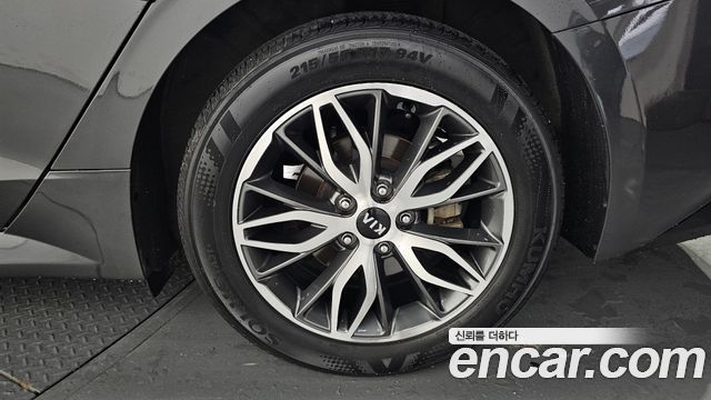 Kia K5 (III) 2.0 Noblesse 2020 — фото 21