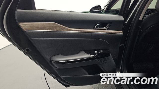 Kia K5 (III) 2.0 Noblesse 2020 — фото 25