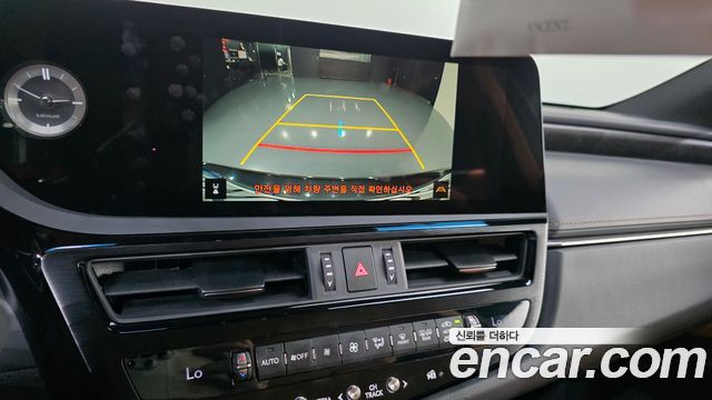Lexus ES300h (VII) Luxury Plus 2023 — фото 17