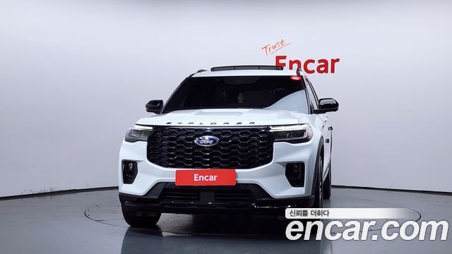 Ford Explorer (VI) 2.3 ST-Line 4WD 2025 — фото 3