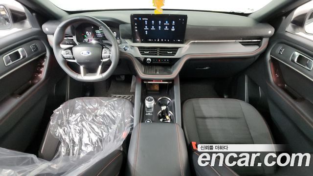 Ford Explorer (VI) 2.3 ST-Line 4WD 2025 — фото 7