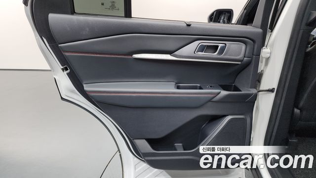Ford Explorer (VI) 2.3 ST-Line 4WD 2025 — фото 25