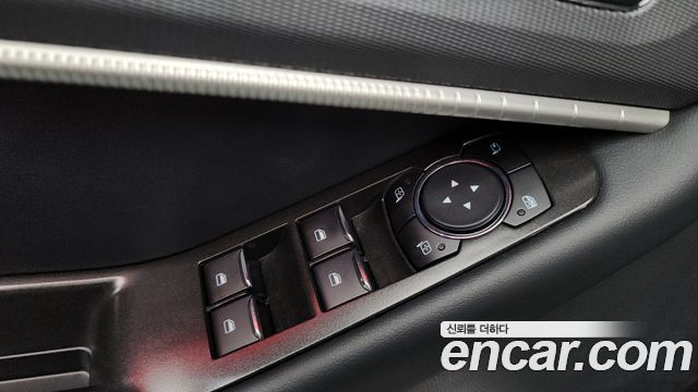 Ford Explorer (VI) 2.3 ST-Line 4WD 2025 — фото 27