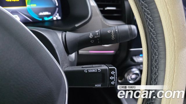 Renault Korea XM3 1.6 E-TECH Inspire e-shifter 2023 — фото 18