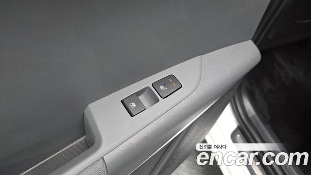 Kia Niro Signature 2024 — фото 19