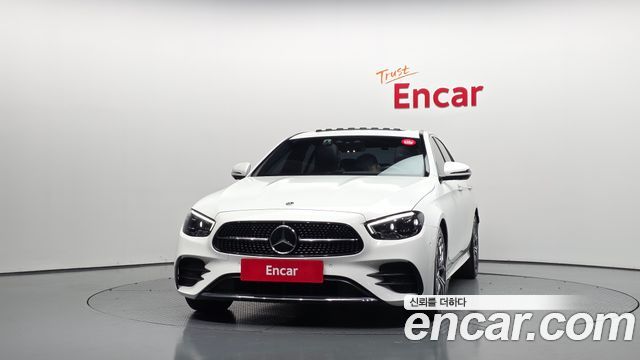 Mercedes-Benz E-Class (W213) E220d 4MATIC AMG Line 2022 — фото 3