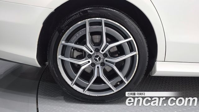 Mercedes-Benz E-Class (W213) E220d 4MATIC AMG Line 2022 — фото 5