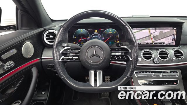 Mercedes-Benz E-Class (W213) E220d 4MATIC AMG Line 2022 — фото 17
