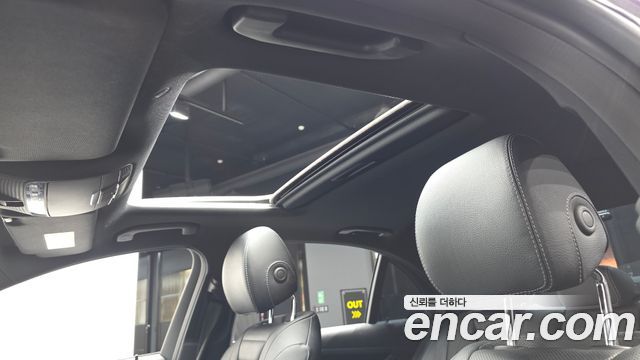 Mercedes-Benz E-Class (W213) E220d 4MATIC AMG Line 2022 — фото 33