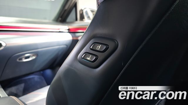 Genesis GV70 2.5T Gasoline 2WD 2025 — фото 30