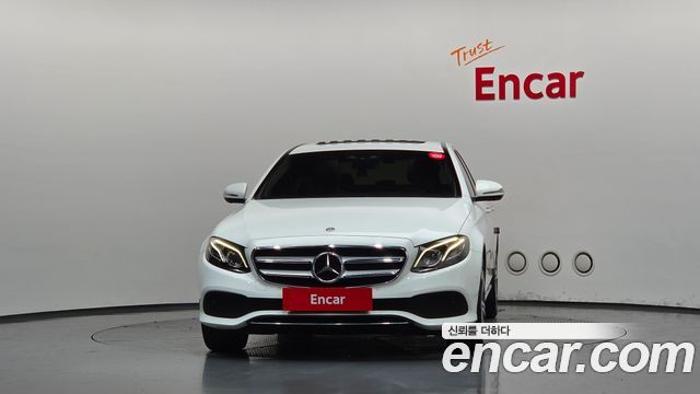 Mercedes-Benz E-Class (W213) E300 4MATIC AV Intelligent Drive 2017 — фото 3