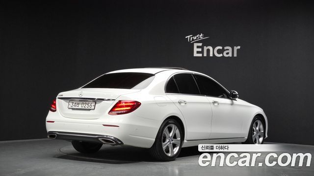 Mercedes-Benz E-Class (W213) E200 Avantgarde 2017 — фото 2