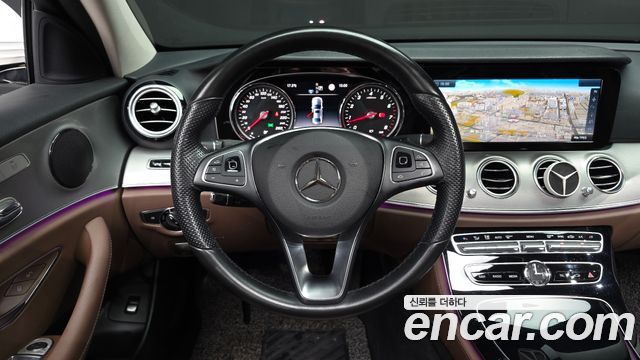 Mercedes-Benz E-Class (W213) E200 Avantgarde 2017 — фото 12