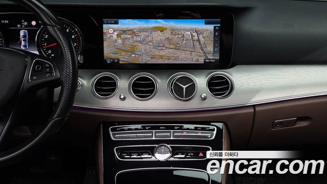 Mercedes-Benz E-Class (W213) E200 Avantgarde 2017 — фото 13