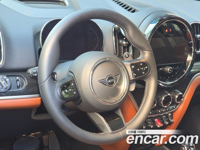 MINI Cooper S Countryman ALL4 Classic 2nd 2024 — фото 9