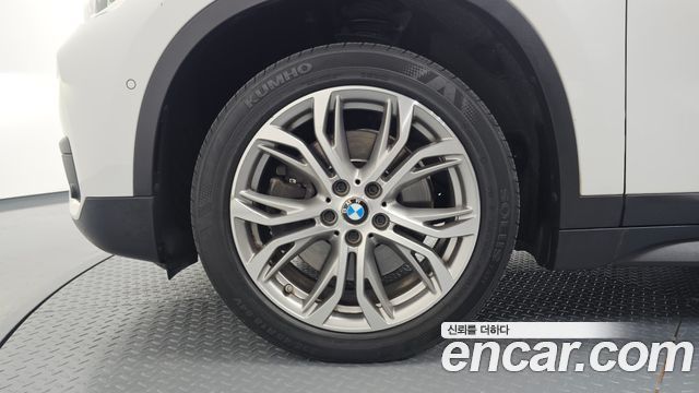 BMW X1 (F48) xDrive 20d Joy 2018 — фото 5