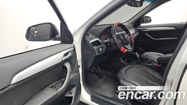 BMW X1 (F48) xDrive 20d Joy 2018 — фото 10